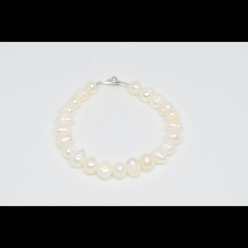 Genuine pearl bracelet
